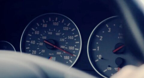 BMW M5 E39 on Autobahn rushing to the Nurburgring (last day of the year)