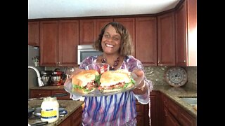 How to Make A Classic BLT Sandwich Yummy Good