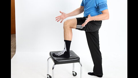 7 60 Second Stretches to Stop Knee Pain NOW (Simple to Do)