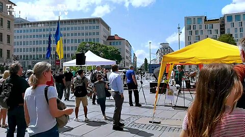 Merkt ihr's auch? Es liegt was in der Luft! - UlliOma & Friends Demo 22.7.23 (1)