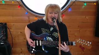 Tush- ZZ Top cover by Cari Dell- Female lead guitarist from Austin, Texas