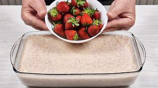 COLORFUL RICE AND STRAWBERRY DESSERT