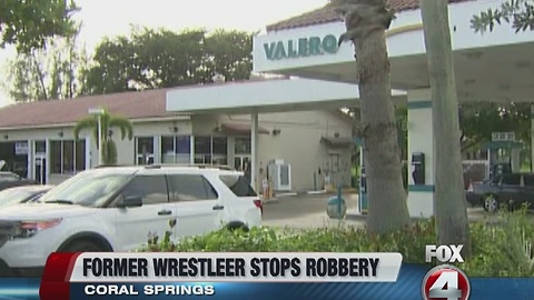Former pro wrestler thwarted a robbery in Florida