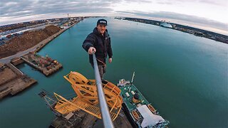 DANGEROUS Crane Climb in Southampton Docks
