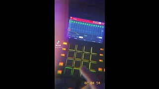 Making a Kanye west beat on my MPC one