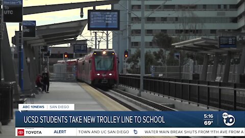 UCSD Students take new trolley line to school