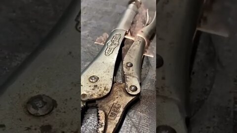 Laser rust cleaning
