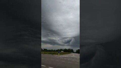 Extrañas nubes se forman sobre Lituania