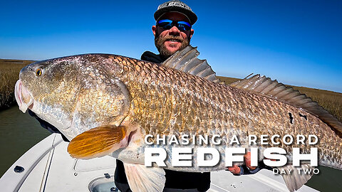 Catching BIG Red Drum Fishing for a NEW PR Bull Redfish Delacroix Louisiana Inshore Winter Fishing