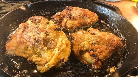 HOW TO MAKE SOUTHERN FRIED CHICKEN