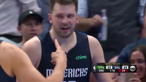 Luka Doncic Crazy Connection With The Love That Powell Easy Two Hand Dunk !