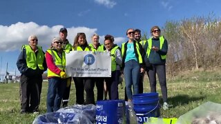 Blue Bucket Project works to keep Omaha community clean