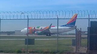 Airplane 37A, (2 SoundFX) Taxi, Southwest Florida One N945WN, Midway Airport IL 4K24p37s