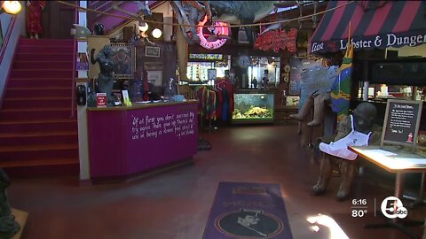 Pickle Bill's offers delicious seafood, eye-catching decor and a floating bar