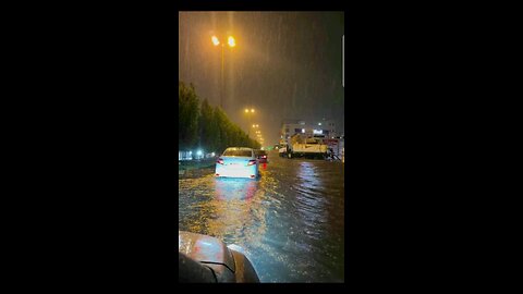 flood in Saudi 😲😲🙃