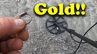 METAL DETECTING for JEWERLY but found METEORITE GLASS RING!! Ep6