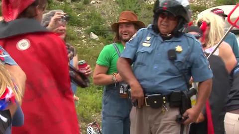 Colorado State Patrol Trooper lets loose in dance-off