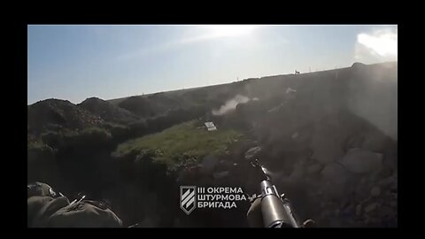 Ukraine war combat footage: Russian trench getting stormed with grenades and assault rifles