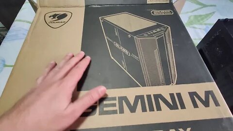 Gabinete Cougar Gemini M Iron Gray RGB e vidro temperado (unboxing)