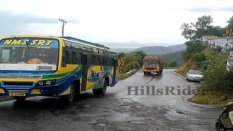 WOW ! Drivers Must Watch !! Private Bus Super Turning On Hairpinbend At Dhimbam Hills