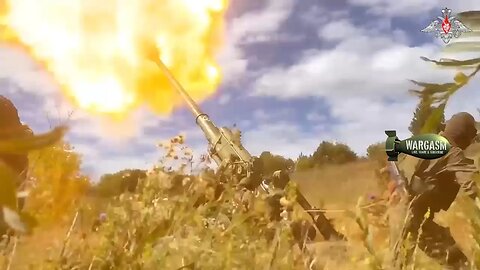 Russian Malka 203 mm self-propelled artillery system crews in action