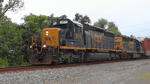 EMD SD40-2 Locomotive Leads CSX Local Freight Train