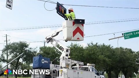 More than 1 million still without power in Houston in sweltering heat