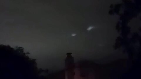 Friends Sent Me What They Believe to be UFO’s Which They Caught on Video Christmas Night 2022 in West Palm Beach, FL!