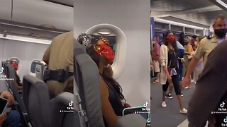 Black Woman Refuses To Stop FaceTiming Before Take Off Forcing Everyone To Have to Deplane!