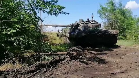 Russian T-72B3 Destroys Ukrainian Tank & A IFV-3 Crew Destroyed A Ukrainian Company Stronghold💥
