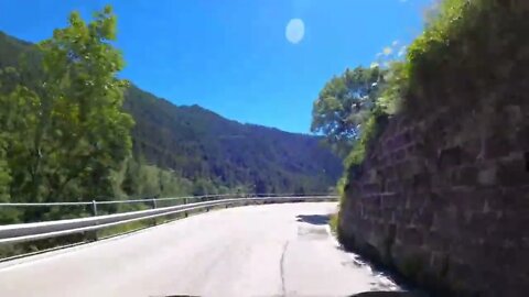 19 * Is the scenery different? Traveling with a camera, Italian roads