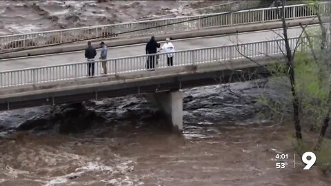 Rising floodwaters lead to more evacuation orders in Arizona