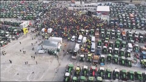 Farmers out en masse in Augsburg, Germany protesting crippling tax & regulations