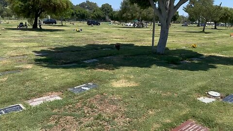 Chuck Connors grave/ The Rifleman