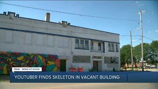 Milwaukee police work to identify skeletal remains found in abandoned building