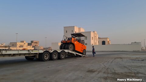 Road roller offloading United Arab Emirates