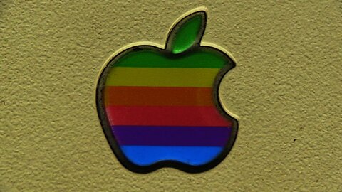 EEVblog #788 - Apple IIC Teardown