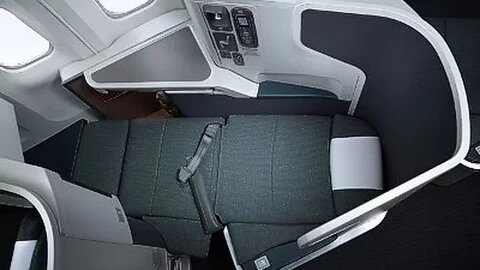 [CX755] Cathay Pacific Business Class Hong Kong to Bangkok on Boeing 777-300ER