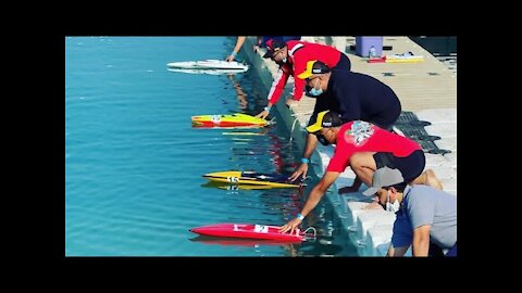 4 FAST RC POWERBOATS RACE / FANTASTIC SPEEDBOATS IN ACTION