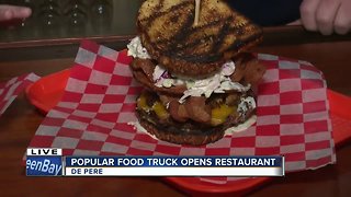Smoked to the Bone shows off Pork in a Cow burger