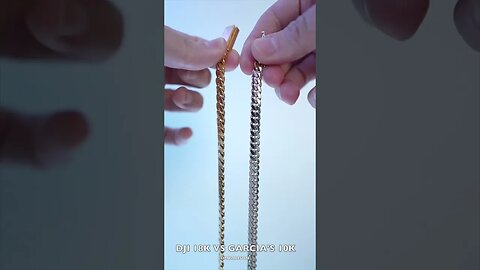 18 Karat Gold VS 10 Karat Gold Chain Side By Side Color Comparison #shorts