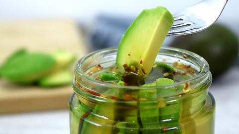 How to make pickled avocados
