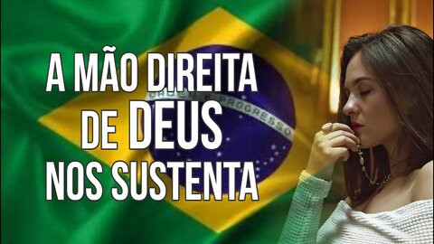 A mão direita de Deus nos sustenta