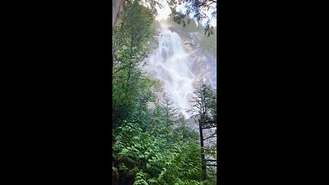 Shannon Falls Provincial Park