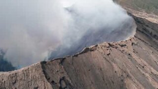 Marchez au sommet d'un volcan!