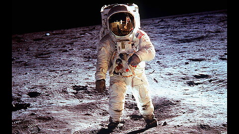 The Most Controversial Apollo 11 Moon Landing // Moonwalk Footage