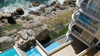 SOUTH AFRICA - Cape Town - Bantry Bay Property Feature (Video) (duD)
