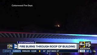 Fire sparks in Cottonwood apartment overnight