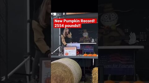 New Pumpkin World Record! 2554 Pounds #shorts #pumpkin #pumpkinRecord #fall #holloween