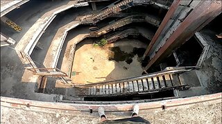 EXPLORING ABANDONED MALL IN THAILAND